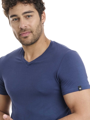 V-neck t-shirt από bamboo