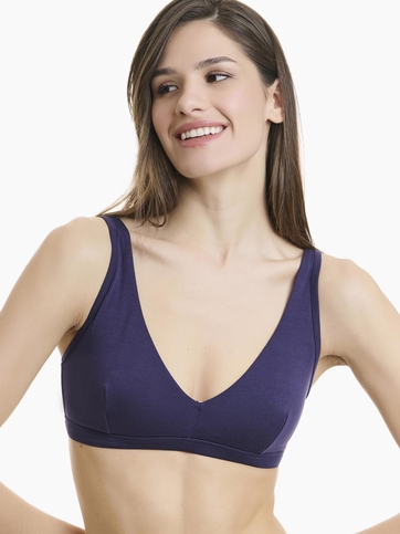Bamboo wireless triangle bra with removable cups