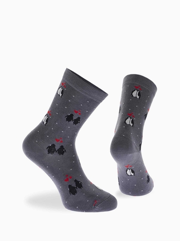 Bamboo crew socks with penguins design