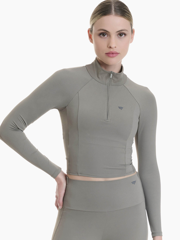 Long-sleeve sports top with half zipper and built-in bra with removable cups
