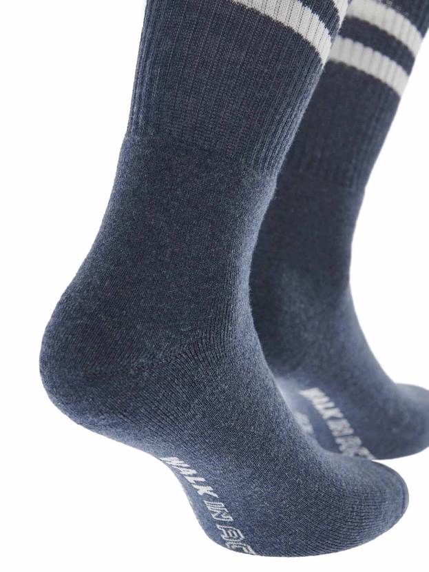 Cotton crew sports socks with stripes