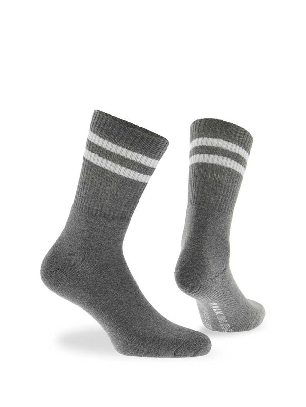 Cotton crew sports socks with stripes