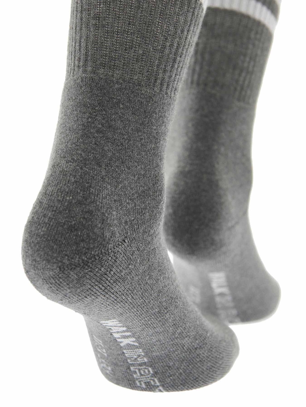 Cotton crew sports socks with stripes
