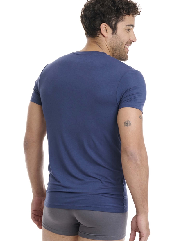 Bamboo V-neck t-shirt