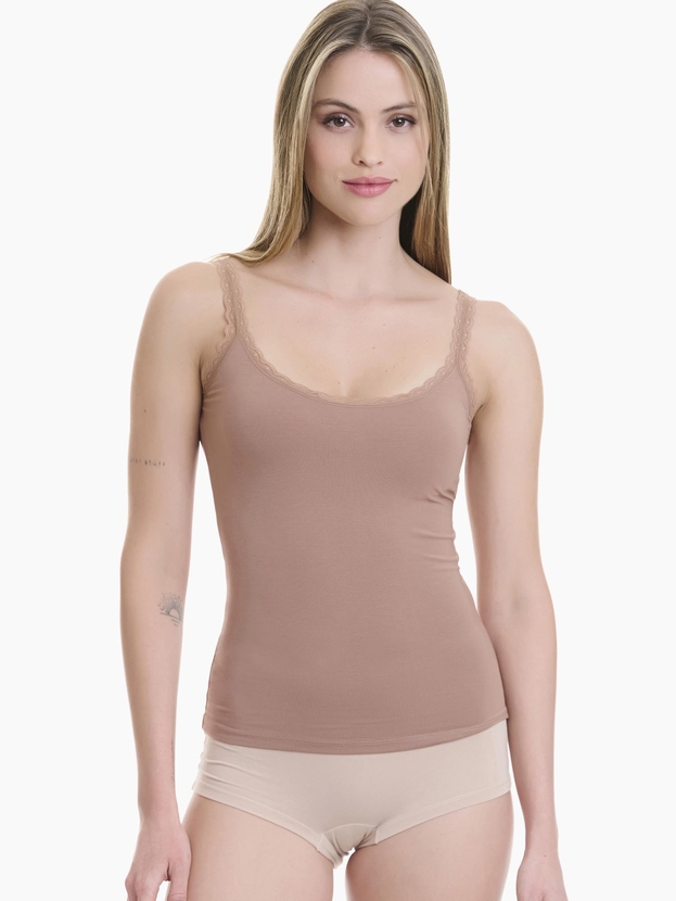 Τοπ από bamboo με δαντέλα