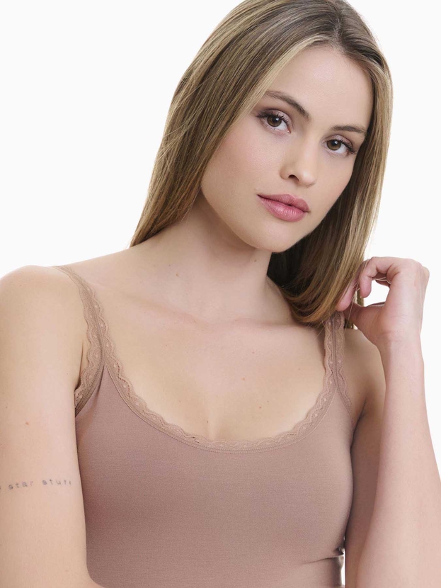 Τοπ από bamboo με δαντέλα