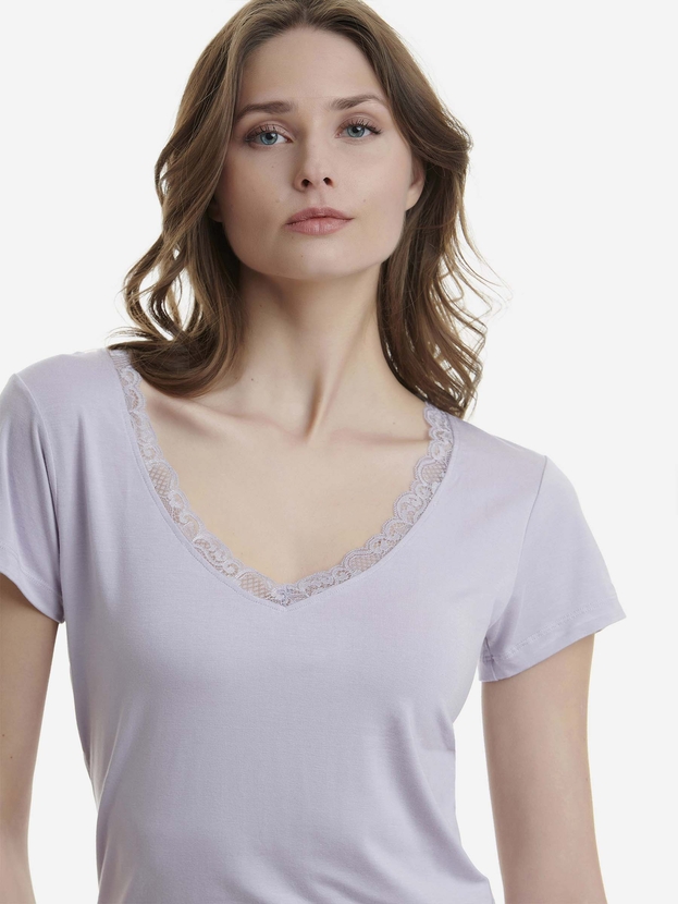 V-neck t-shirt από bamboo με δαντέλα