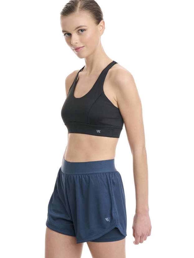 Sports shorts with inner leggings