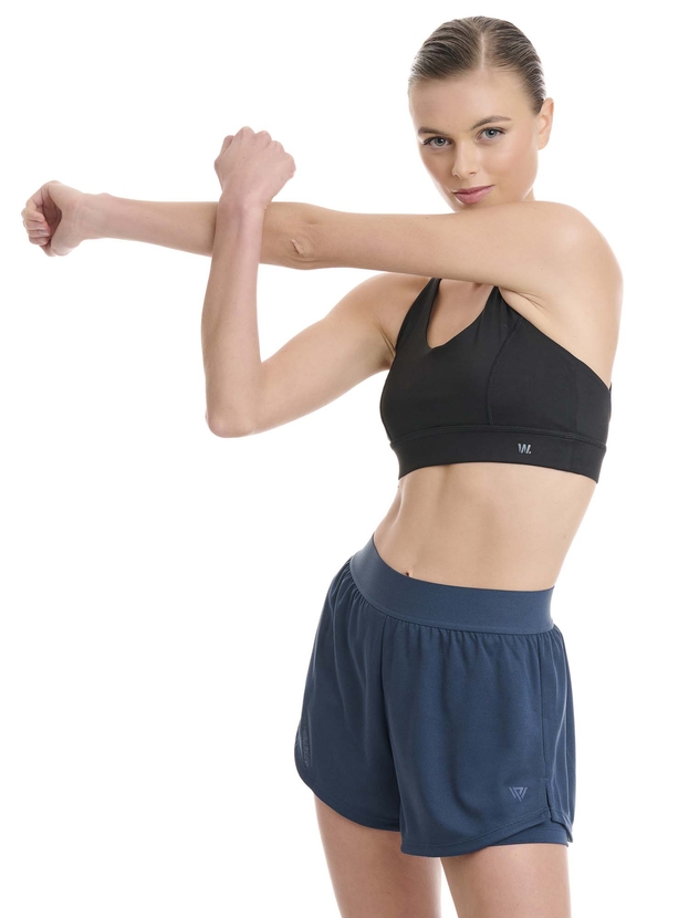 Sports shorts with inner leggings