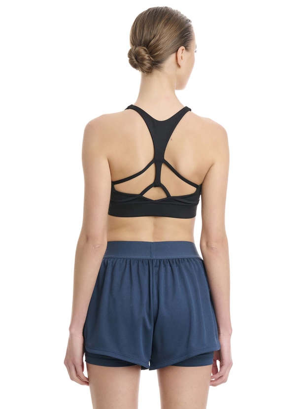 Sports shorts with inner leggings