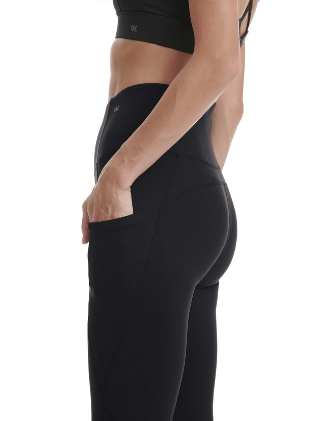 Sports leggings with side pockets