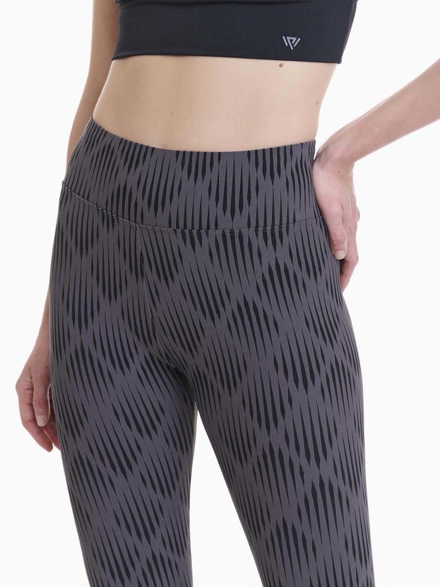Seamless ribbed sports leggings with allover print